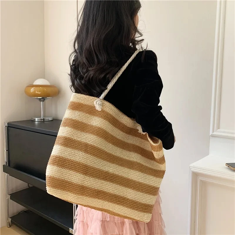 Ladies Summer Daily Bag Straw Shoulder Bag Trendy Color Contrast Beach Handbag Women Large Capacity Simple Shoulder Bag