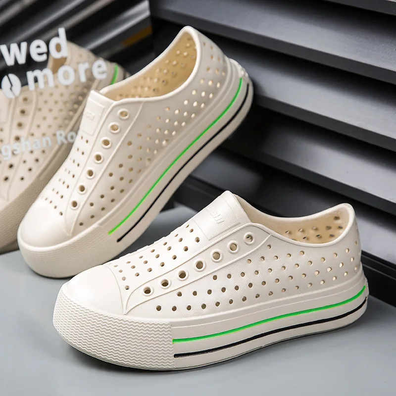 New Summer Female Sandals Outdoor Beach Water Shoes Clogs EVA Slip-On Kid Boy Girls Garden Thick Bottom Sports Sandals Cave Shoe