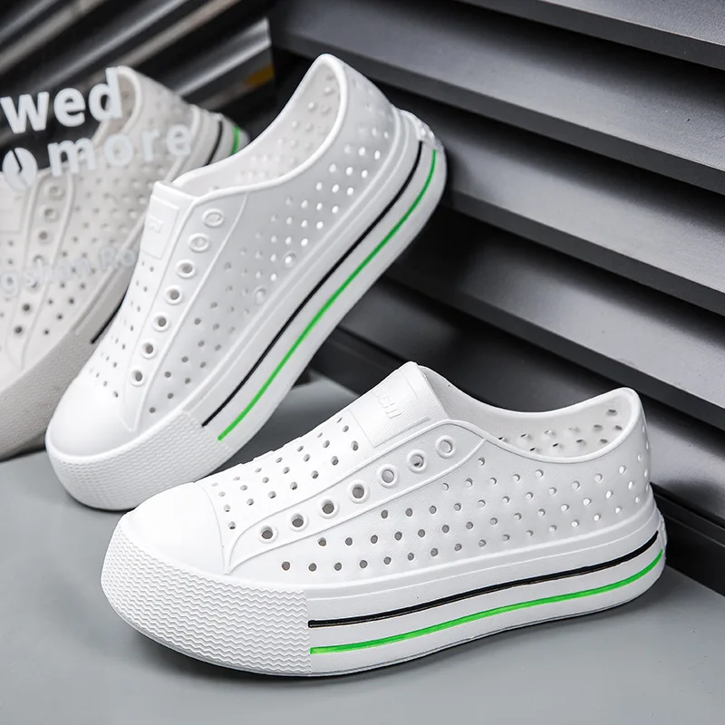 New Summer Female Sandals Outdoor Beach Water Shoes Clogs EVA Slip-On Kid Boy Girls Garden Thick Bottom Sports Sandals Cave Shoe
