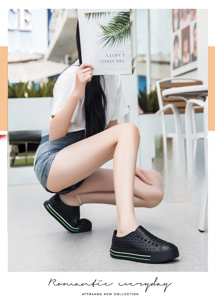 New Summer Female Sandals Outdoor Beach Water Shoes Clogs EVA Slip-On Kid Boy Girls Garden Thick Bottom Sports Sandals Cave Shoe
