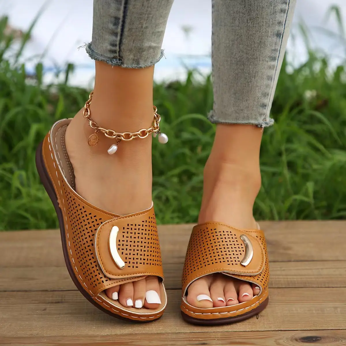 Women's Sandals Summer 2024 Hollow Out Wedge Slippers Women Comfy Breathable Platform Sandals Woman Non Slip Flip Flops
