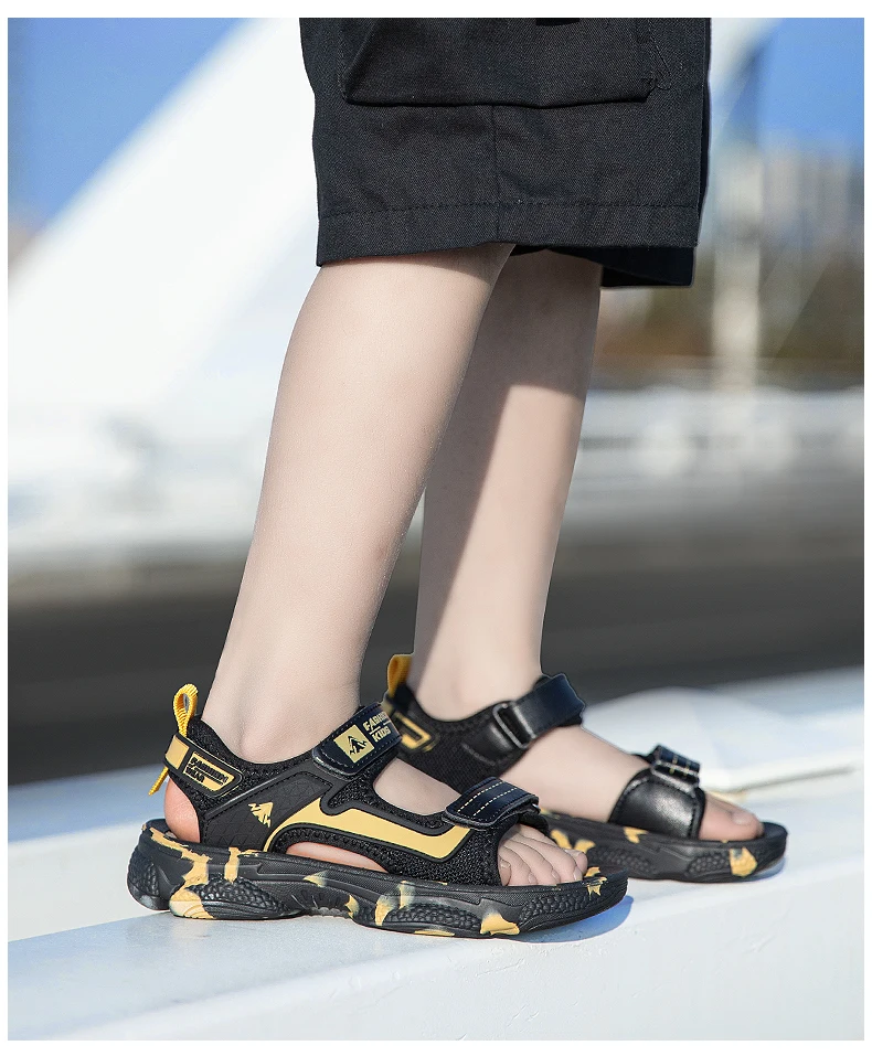 Girls' Sandals 2024 New Summer Boys Soft Soled Students Medium and Large Children Casual Double Row Velcro Beach Shoes