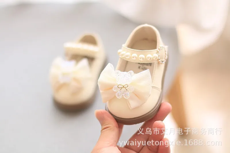 Cartoon Bow Square Mouth Toddler Shoes Kids Shoes Girls Baby Party Wedding Dance New Princess Leather Shoes Children Sneakers