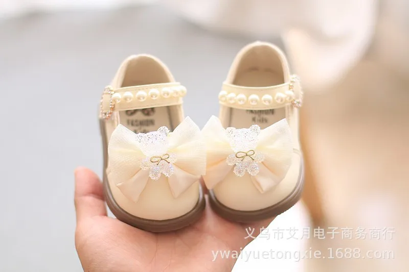 Cartoon Bow Square Mouth Toddler Shoes Kids Shoes Girls Baby Party Wedding Dance New Princess Leather Shoes Children Sneakers
