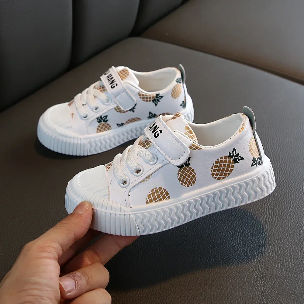 Hot sale pineapple strawberry spring and autumn new soft bottom girls children students casual non-slip PU leather sports shoes