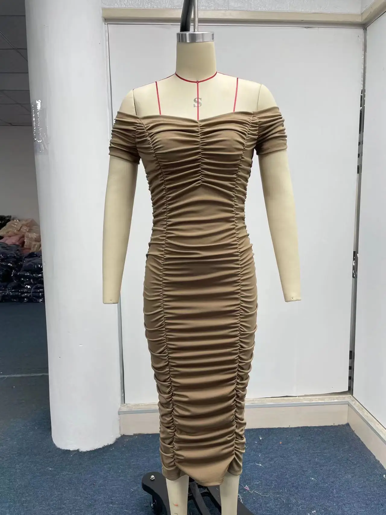 European and American style solid color long skirt, elegant temperament, summer women's dress, one shoulder pleated dress