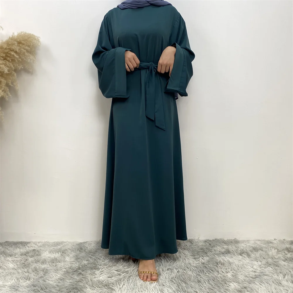 New Muslim Fashion Abaya Women's Dress Sold in Dubai in the Middle East Arab Net Color Islamic Dress Robe Lace Long Dress