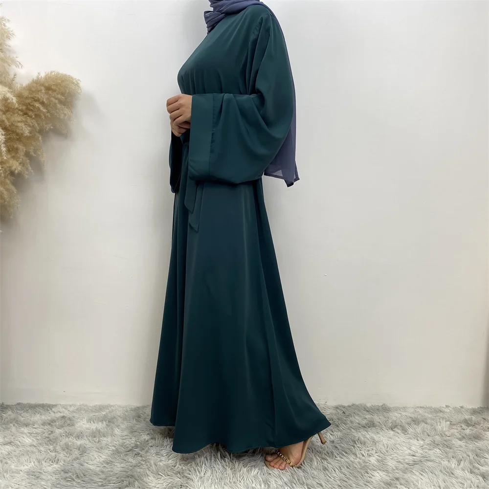 New Muslim Fashion Abaya Women's Dress Sold in Dubai in the Middle East Arab Net Color Islamic Dress Robe Lace Long Dress