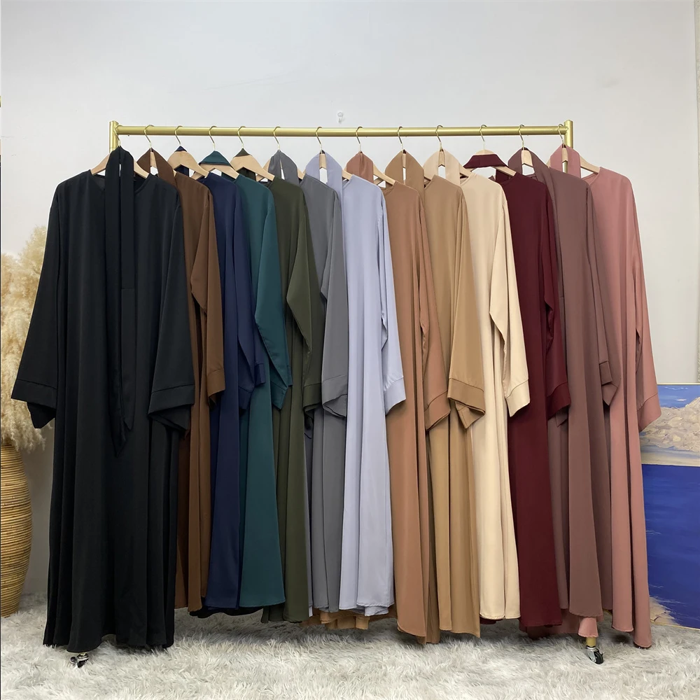 New Muslim Fashion Abaya Women's Dress Sold in Dubai in the Middle East Arab Net Color Islamic Dress Robe Lace Long Dress