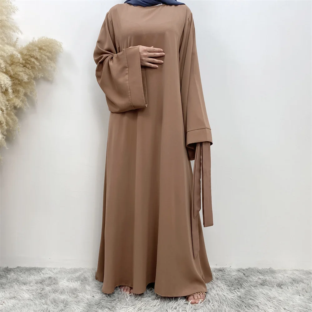 New Muslim Fashion Abaya Women's Dress Sold in Dubai in the Middle East Arab Net Color Islamic Dress Robe Lace Long Dress