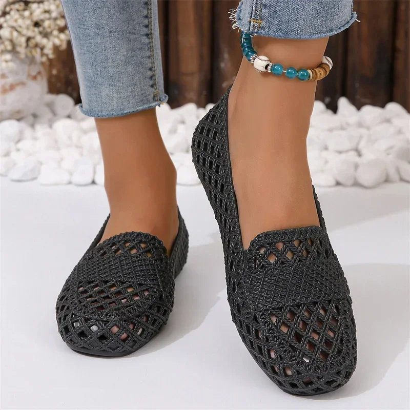 New Summer Style Mesh Breathable Versatile Lfashionable, Comfortable, Casual and Wear-resistant Women's Flat Toe Sandals