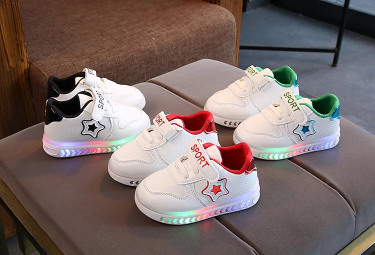 Little Kids Fashion LED Bright Sneakers Children's Shining Light Sneakers Kids Breathable Glowing Light Shoes Girls Casual Shoes