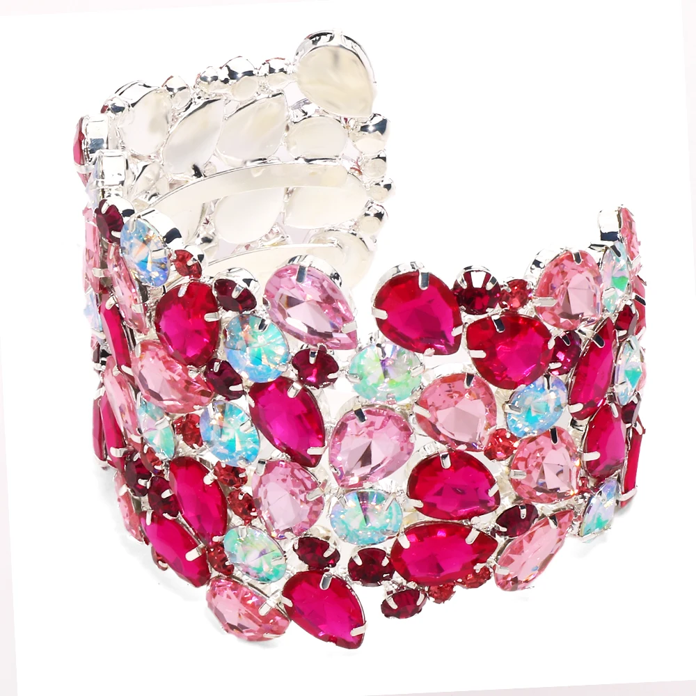 Green Crystal Exaggerated Bangle Women Hand Accessories Luxury Designer Geometric Rhinestone Bracelet Beach Jewelry Gift