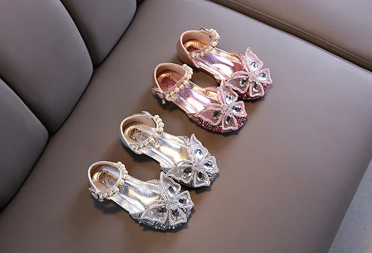 Kids Sandals for Girls Spring Summer Children Rhinestone Butterfly Dress Flat Sandals Fashion Causal Princess Pearl Single Shoes