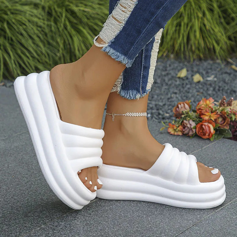 Chunky Platform Slippers for Women 2024 Summer Comfort Soft Sole Beach Shoes Slides Woman Thick Bottom Non-Slip Sandals Ladies