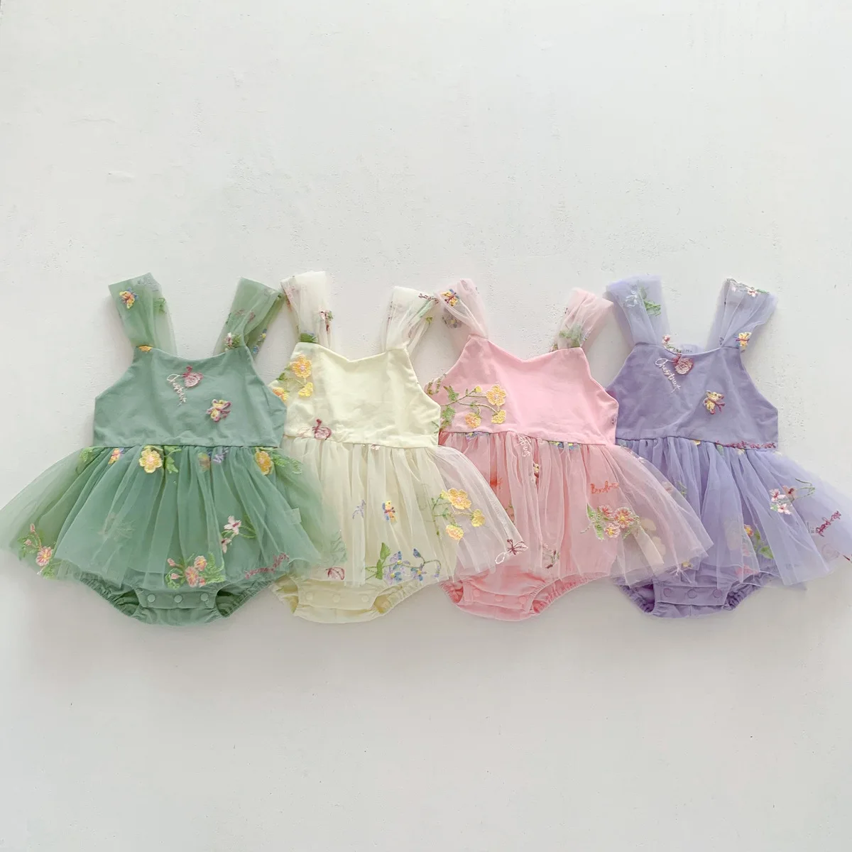 0-2 Years Old Baby Girls Romper Gauze Embroidered Flower Patterns Sling Baby Jumpsuit Summer Infant Clothes