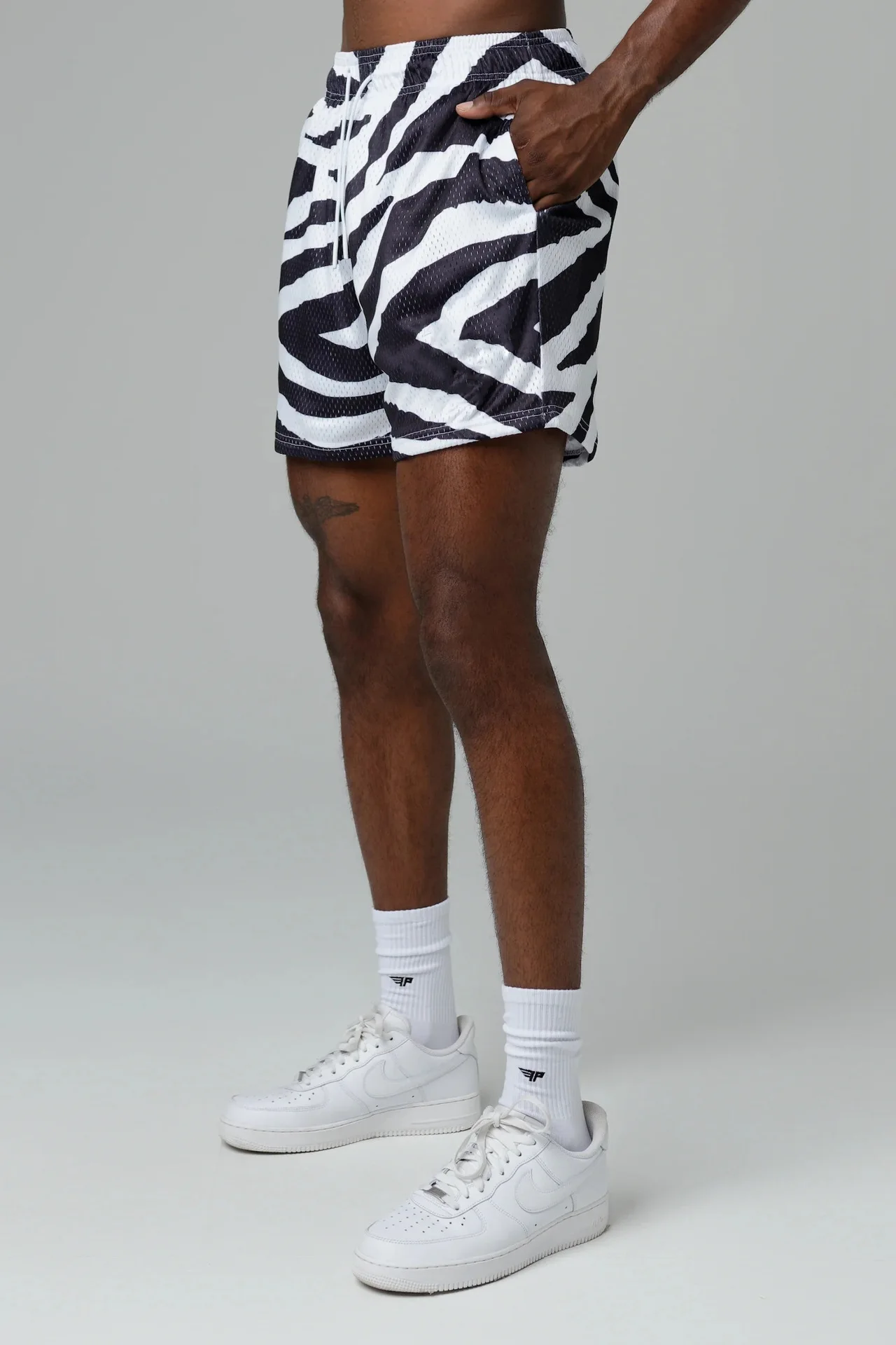 2024 Summer New Man Mesh Breathable Shorts Men GYM Basketball Running Quick-Drying Shorts Printing Fashion Shorts Fitness Shorts