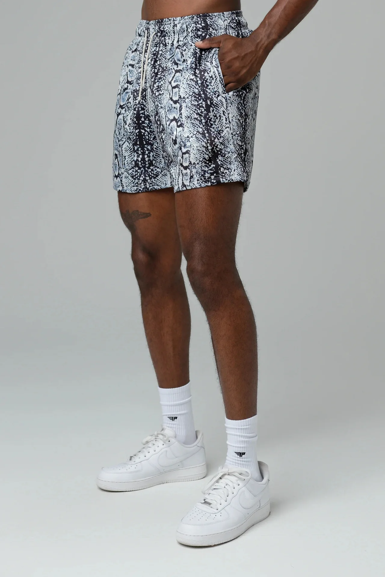 2024 Summer New Man Mesh Breathable Shorts Men GYM Basketball Running Quick-Drying Shorts Printing Fashion Shorts Fitness Shorts