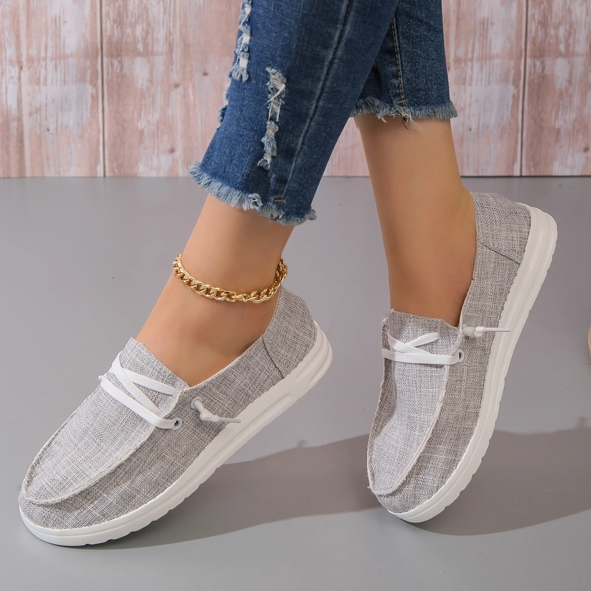 Women's casual sports shoes, lightweight and non slip flat shoes, lace up outdoor denim shoes