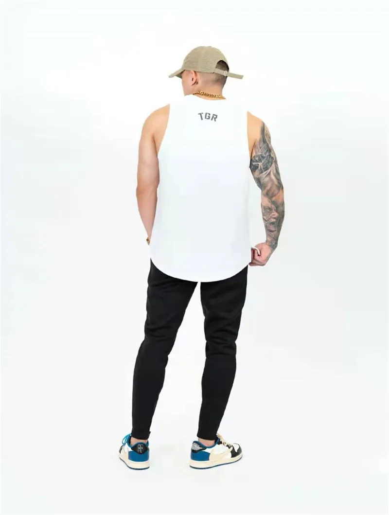 Men's Brand Gym Stringer Tank Top Men Bodybuilding Vest Cotton Sleeveless Shirt Fitness Vest Singlet Sportwear Workout Tanktop