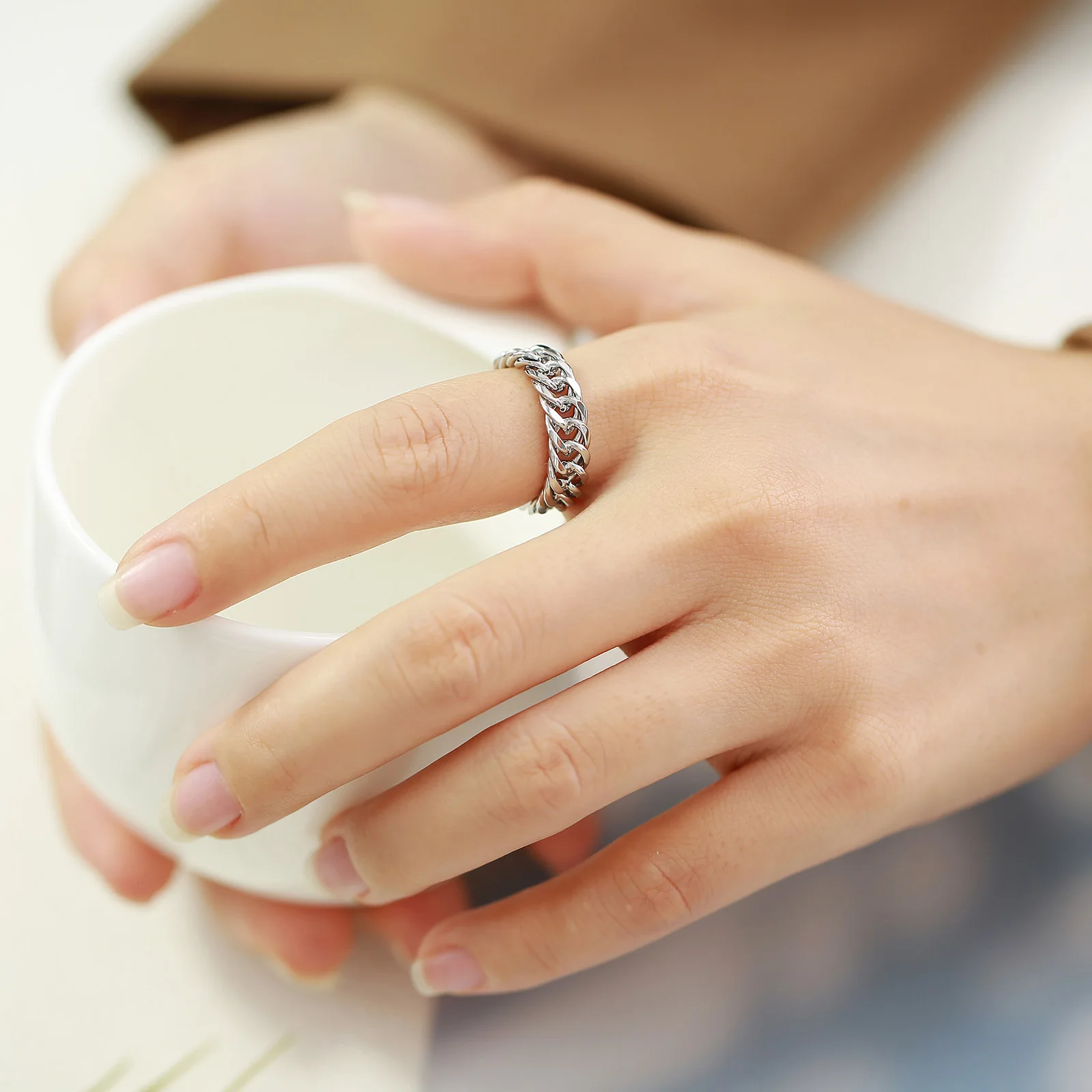 DARHSEN Unisex Men Women Stainless Steel Statement Ring Chain Link Design Silver Color Fashion Jewelry Size 6 7 8 9 10 11 12