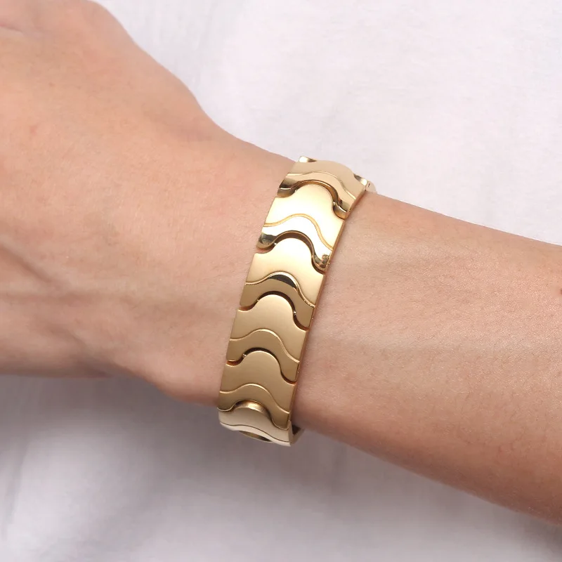 Titanium Steel Magnetic Therapy Bracelets Water Wave Stainless Steel Men's Link Bracelet