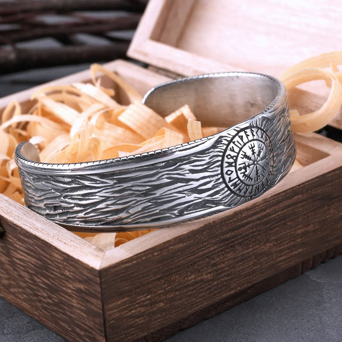 Stainless Steel Viking Vegvisir Compass Bracelet Men Stainless Steel Odin Rune Wristband Cuff Bracelet Nordic Jewelry Wooden Box