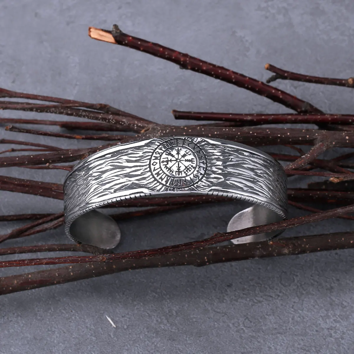 Stainless Steel Viking Vegvisir Compass Bracelet Men Stainless Steel Odin Rune Wristband Cuff Bracelet Nordic Jewelry Wooden Box