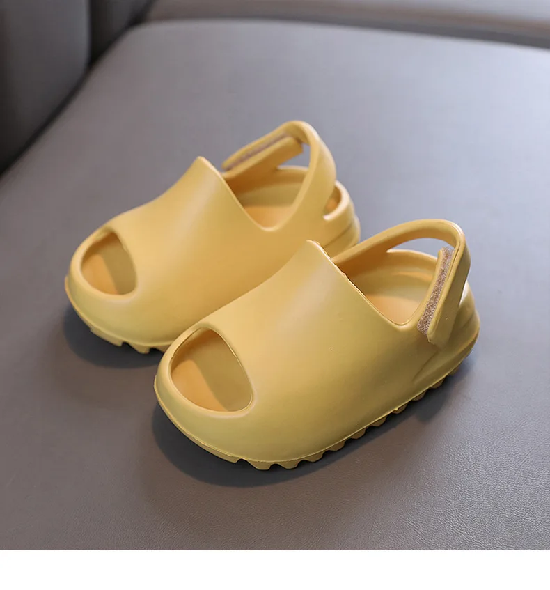 Children's Slippers Summer Wear Sandals Slippers Wholesale Beach Shoes Foreign Trade Hole Shoes for Small Children Baby Shoes