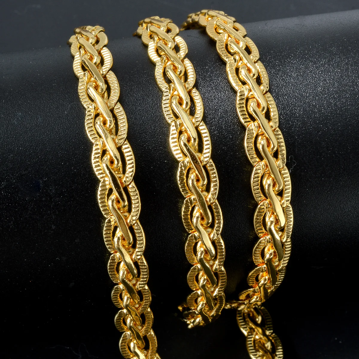 Hip Hop Jewelry 18k Gold Plated Cuban Link Chain Necklace for Men Collar High Quality Metal Texture Women Fashion Charm Jewelry