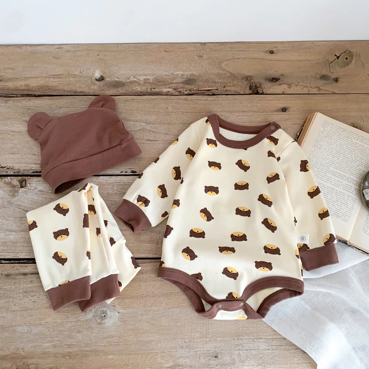 2024 Spring Baby Boys Girls Clothes Cotton Long Sleeved Top + Pant + Hat Three Piece Set Baby 0-2 Years Old Newborn Suit