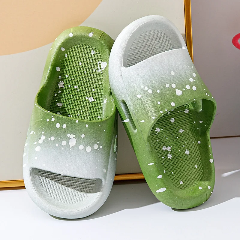 Summer Child Shoes Gradient Color Slippers Boy Girl Sandals Slippers Indoor Shower Anti-slip Slippers Kids' Beach Casual Sandals