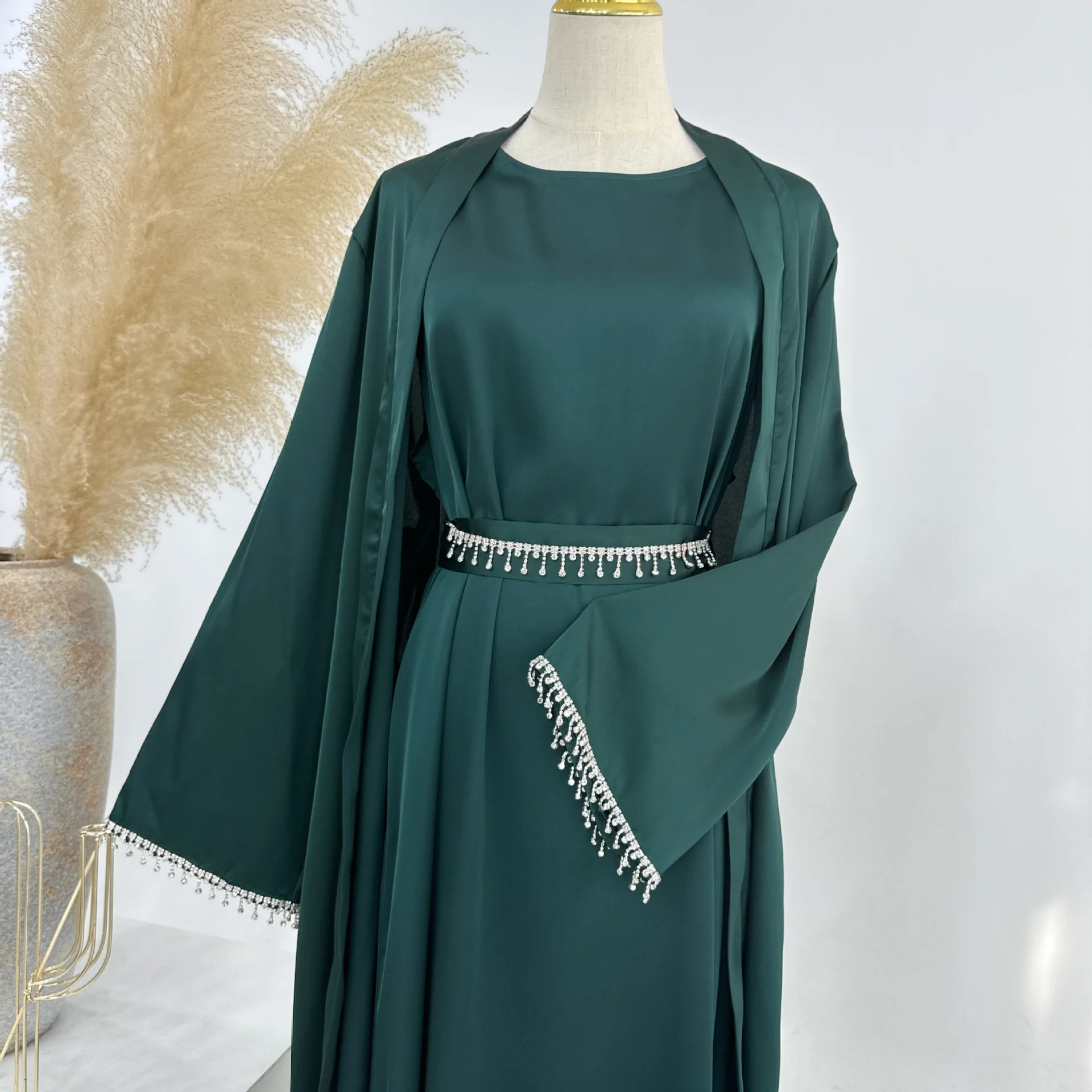 Latest diamond beading Kimono Muslim Robe abaya syari female full length Tassel Muslim abaya Worship Service abayas Sets wy1673