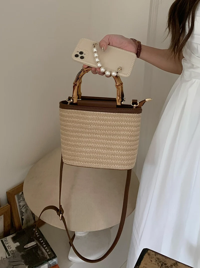 Simple Hand Knitted Women's Travel Handbags Fashion Wooden Handle Ladies Shoulder Bags Summer Straw Female Bucket Crossbody Bags