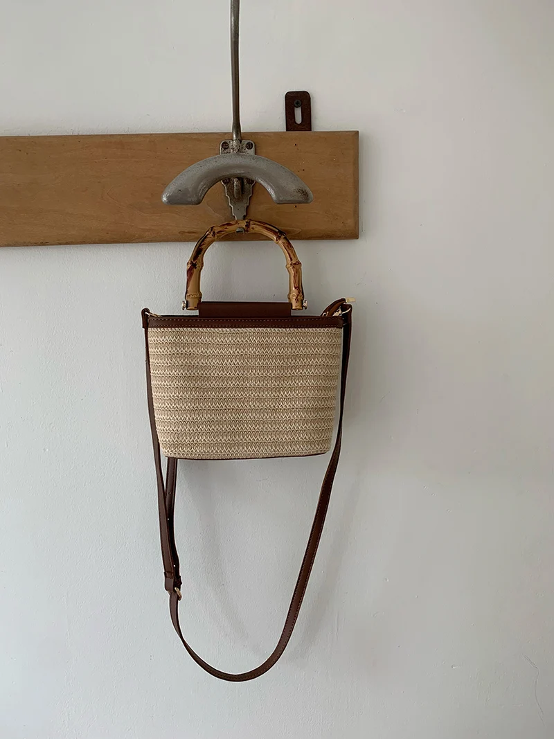Simple Hand Knitted Women's Travel Handbags Fashion Wooden Handle Ladies Shoulder Bags Summer Straw Female Bucket Crossbody Bags