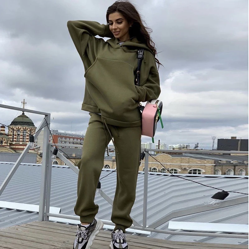 Hot Sale Europe and the United States Spring and Autumn New Fashion Big Pocket Solid Color Sweater Leisure Two-piece Set