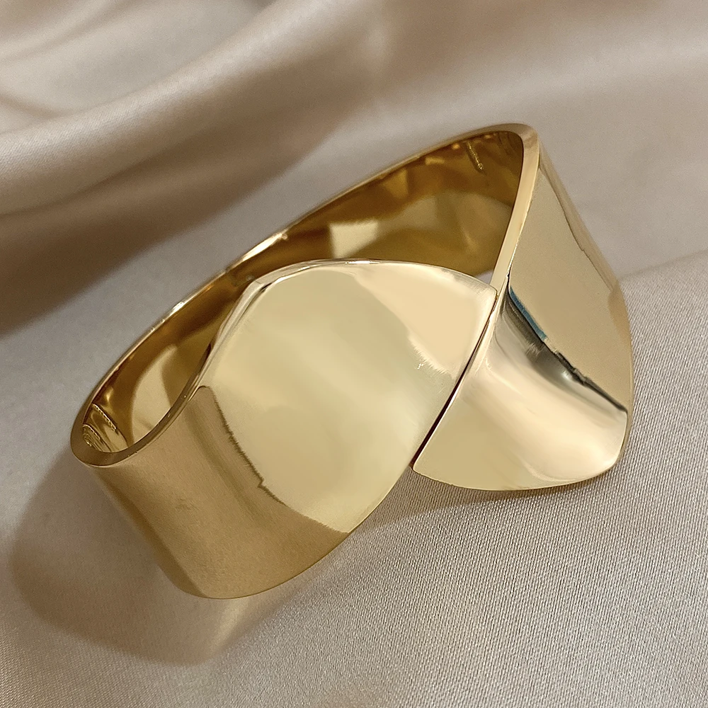 Chunky Wide Embrace Bracelet Bangle Stainless Steel Opening Gold Color Braceletsfor Women Waterproo Cuff Wristband Jewelry Gifts