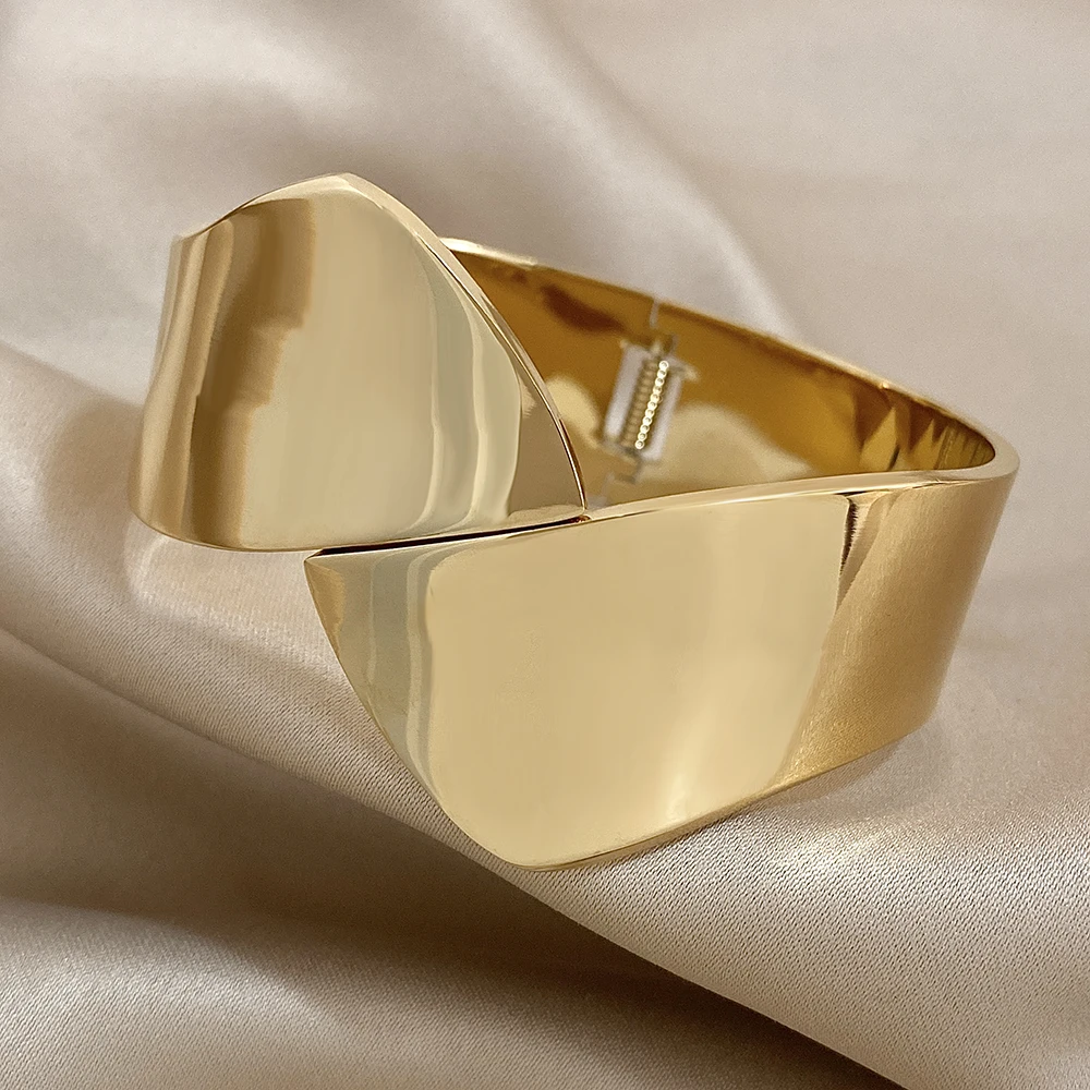 Chunky Wide Embrace Bracelet Bangle Stainless Steel Opening Gold Color Braceletsfor Women Waterproo Cuff Wristband Jewelry Gifts