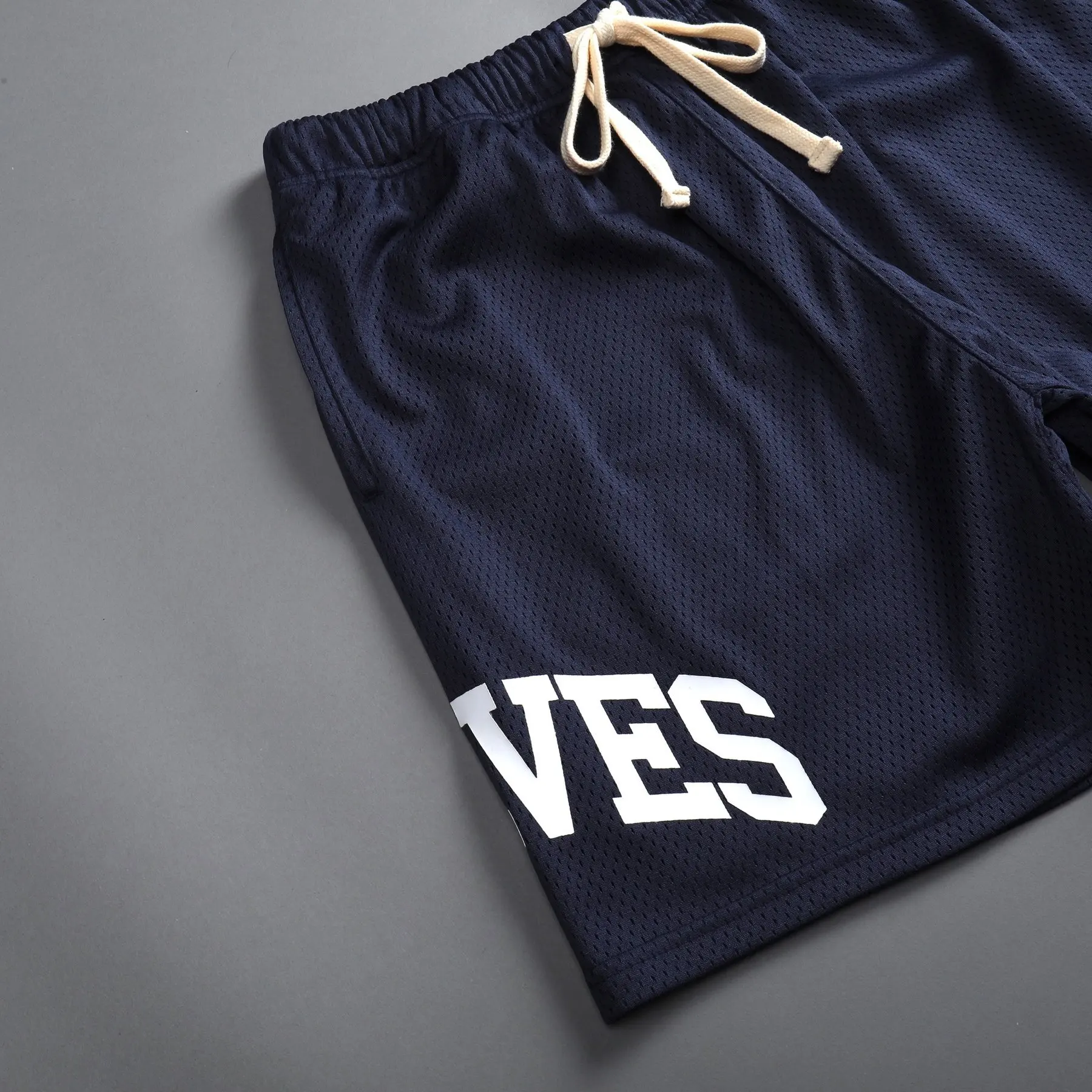 2024 Summer New Men's Fashion Beach Trend Shorts Mesh Breathable Fast Drying Comfortable Multi-Color Outdoor Running Shorts For