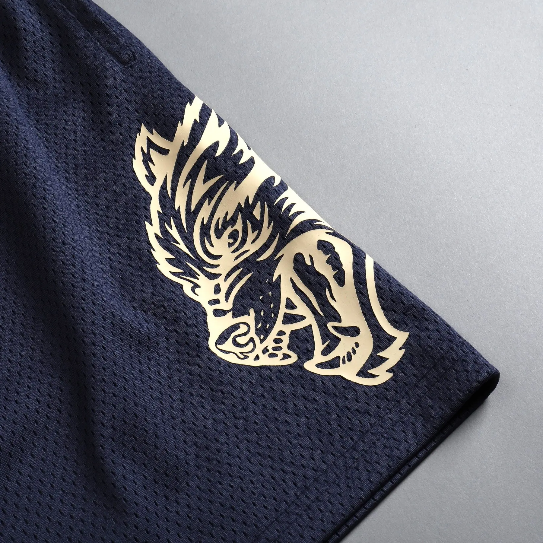 2024 Summer New Men's Fashion Beach Trend Shorts Mesh Breathable Fast Drying Comfortable Multi-Color Outdoor Running Shorts For