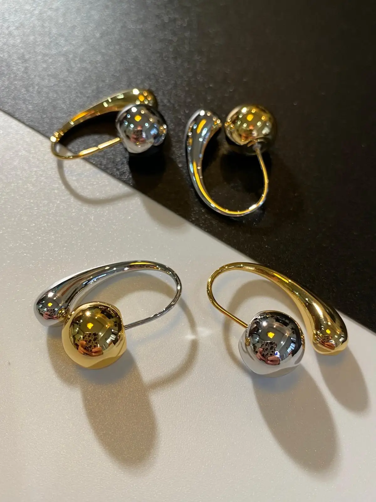 Modern Jewelry Cool Trend 2024 New Metallic Round Bead Teardrop Earrings For Women Party Gifts Ear Accessories Hot Sale