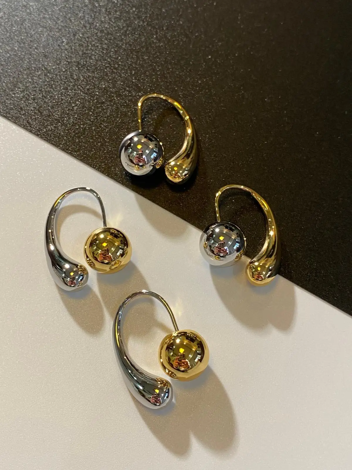Modern Jewelry Cool Trend 2024 New Metallic Round Bead Teardrop Earrings For Women Party Gifts Ear Accessories Hot Sale