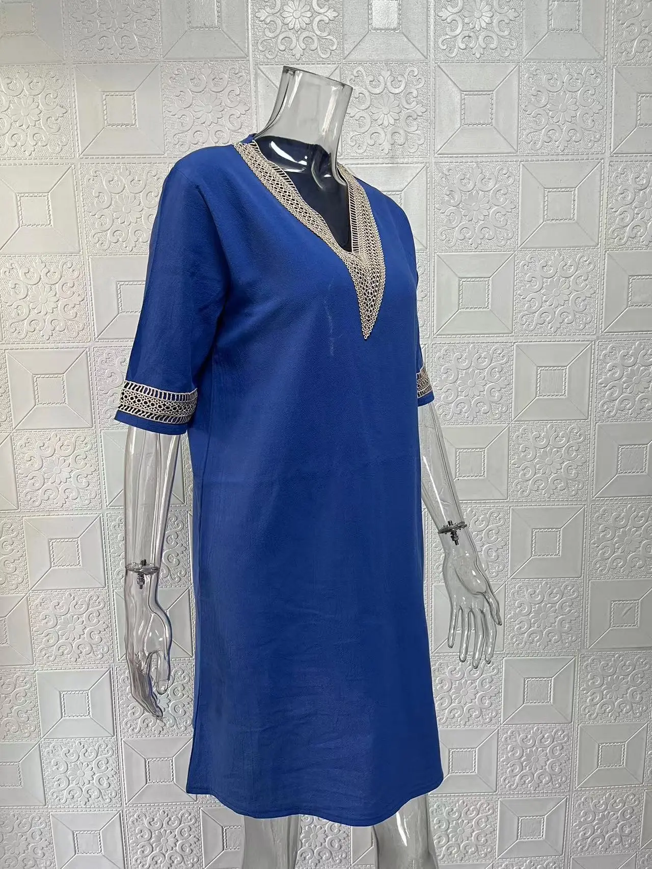 New Solid Color V-Neck Mid-Sleeved Elegant Dress