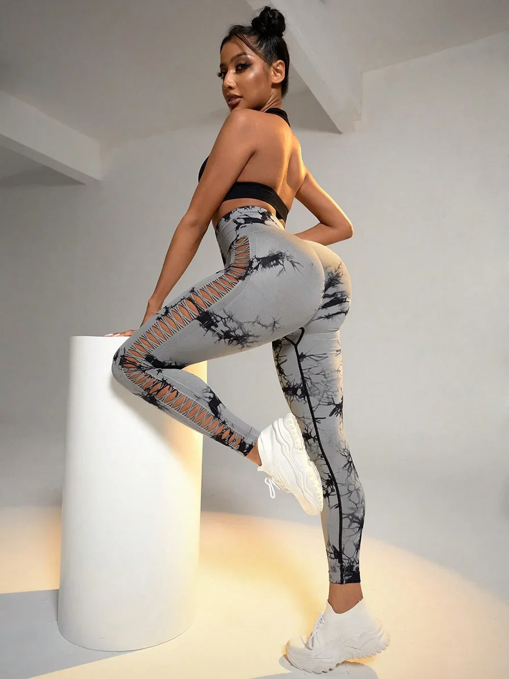 Women Hollow Out Tie Dye Legging Seamless Knit Pants High Elastic Hip Liftting Yoga Tights Gym Running Sexy Slim Leggings