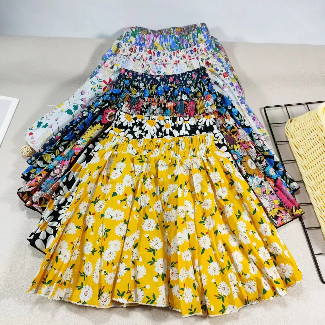 Girl's Cotton Floral Princess Hundred Fold Skirt Sweet Big Girl Tutu Skirt Elastic Waist Mini Skirt, Children's Skirt
