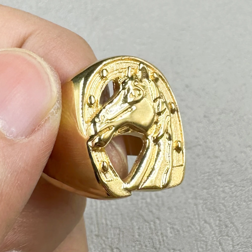 Hip Hop Punk Horseshoe Horse Head Rings For Men Golden color 316L Stainless Steel Male Ring Jockey Club Jewelry Anillo