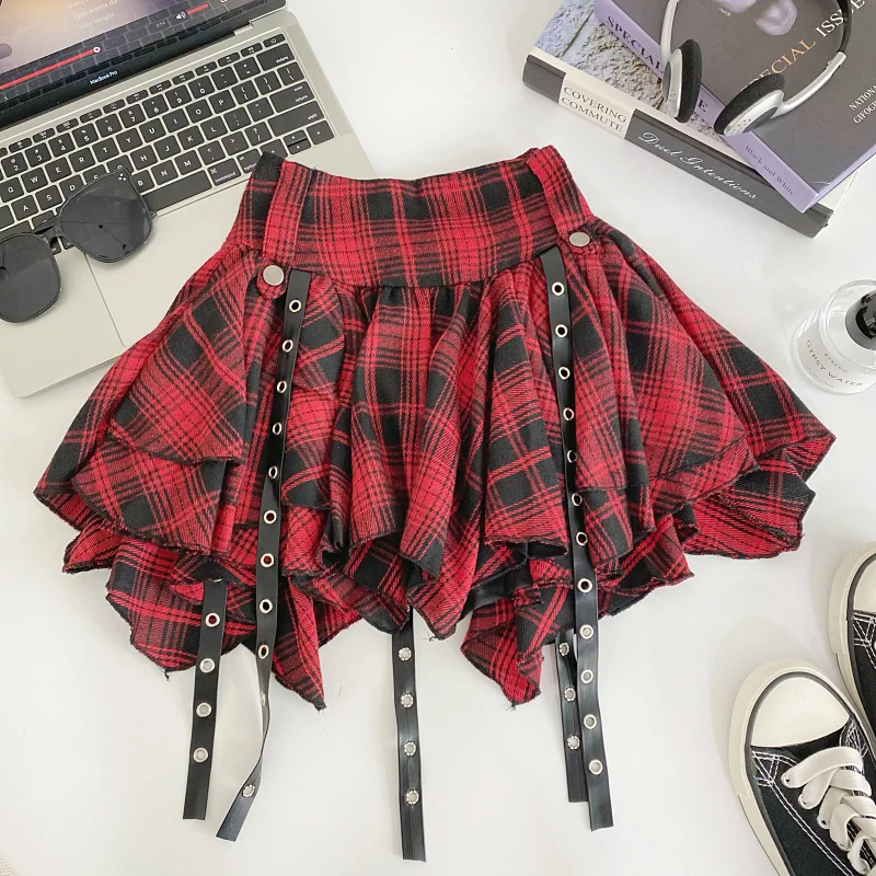 Gothic Mini Skirt with Hanging Grommet Strap Tiered Ruffles High Waist Tartan Skirt Women Teen-Girl Grunge Punk Rock Y2K Outfit