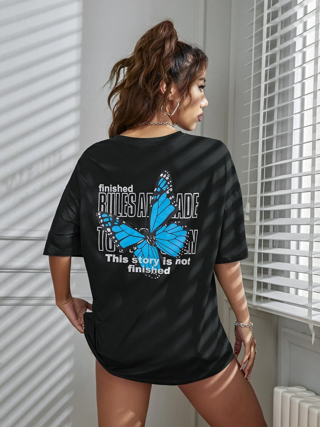 Art Word and Blue Butterfly Printed Women T-Shirt Casual Cotton Short Sleeve Breathable Summer T Shirt Street Clothing