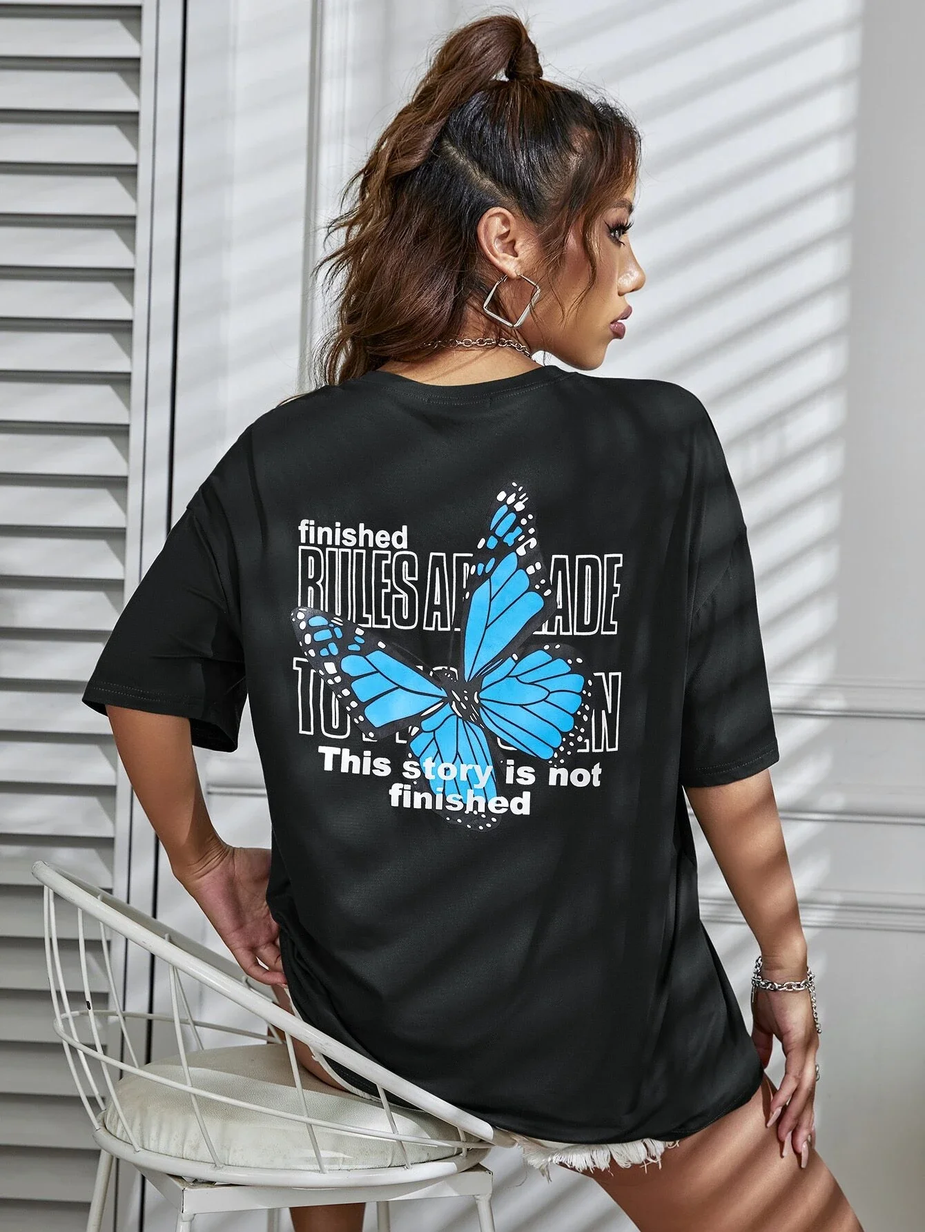 Art Word and Blue Butterfly Printed Women T-Shirt Casual Cotton Short Sleeve Breathable Summer T Shirt Street Clothing