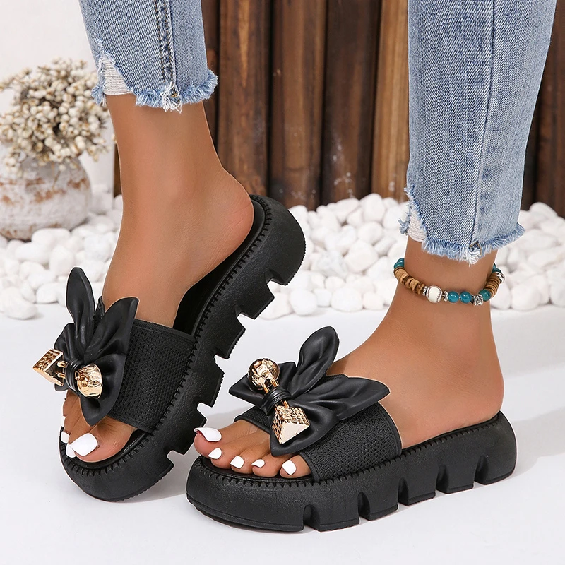 Summer Casual Fashion Round Toe Flat Solid Color Comfortable Open Toe Metal Decorated Non-Slip Women's Slippers